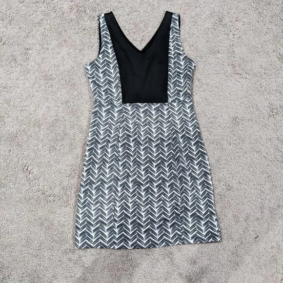 Metaphor dress Sleeveless black and white chevron size Medium - Picture 2 of 10